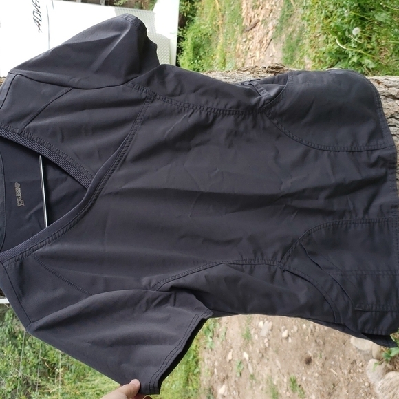 Scrub star charcoal gray scrub top - Picture 1 of 4